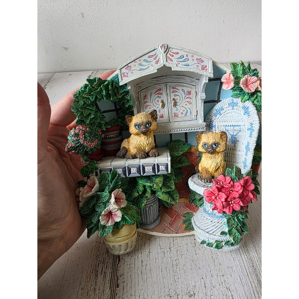 Hamilton knick knack kitty cats Siamese kittens plants‎ hanging decor Lynette